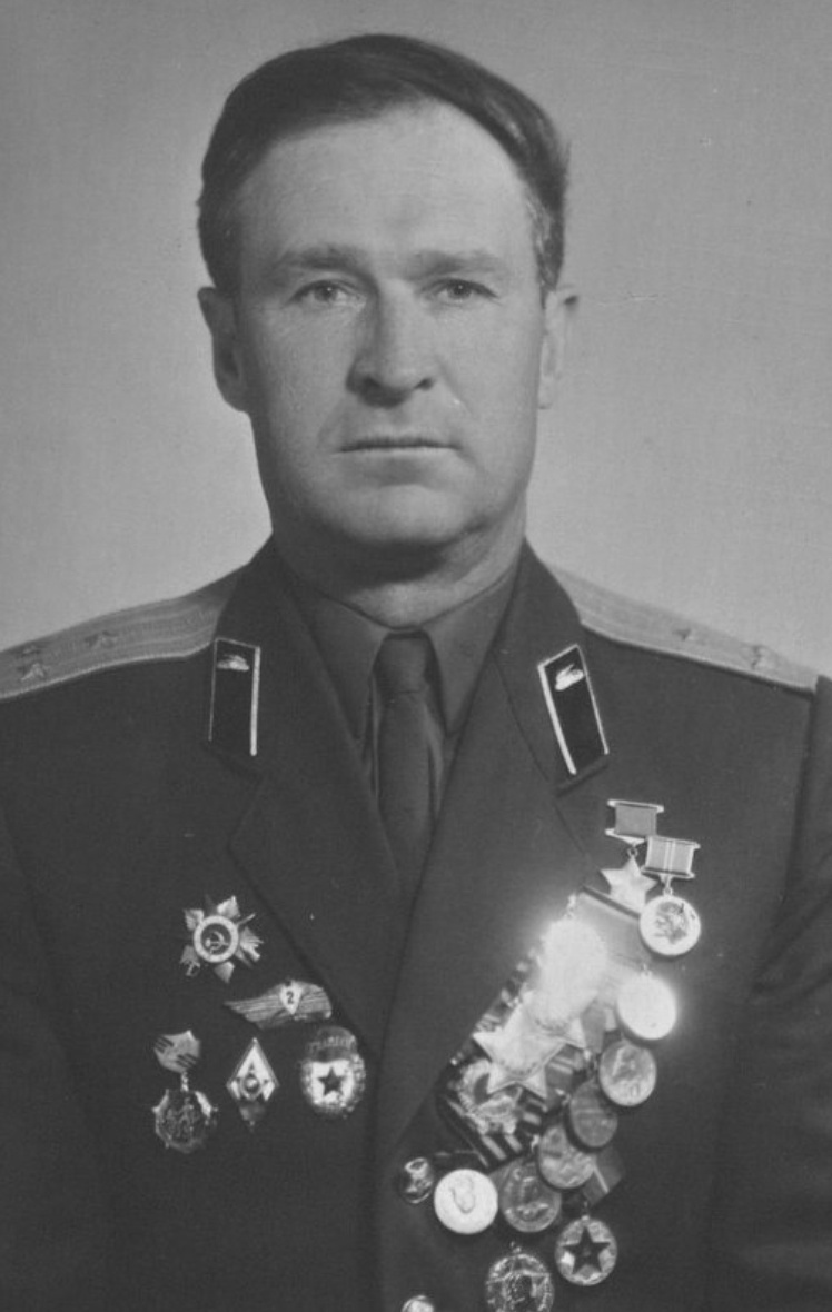 Герои в названии улиц - Шаронов Борис Григорьевич.